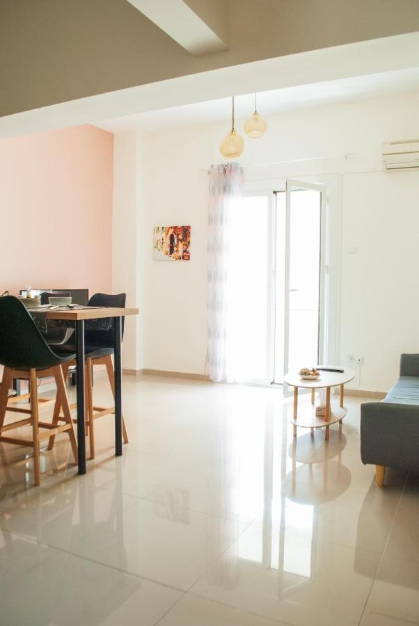 Your Comfy Apartment In Acropolis Area Atenas Exterior foto